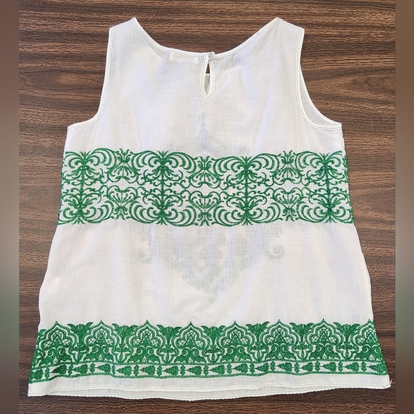 Max Studio Specialty Product Women's White Green Embroidered Women's Top, sz SM - Picture 5 of 12